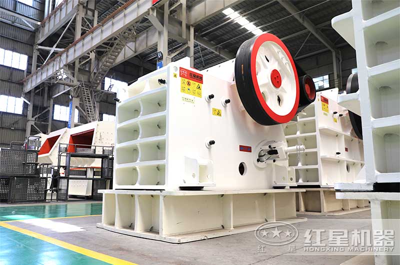 大型鐵礦石破碎機(jī)多少錢(qián)一臺(tái)？